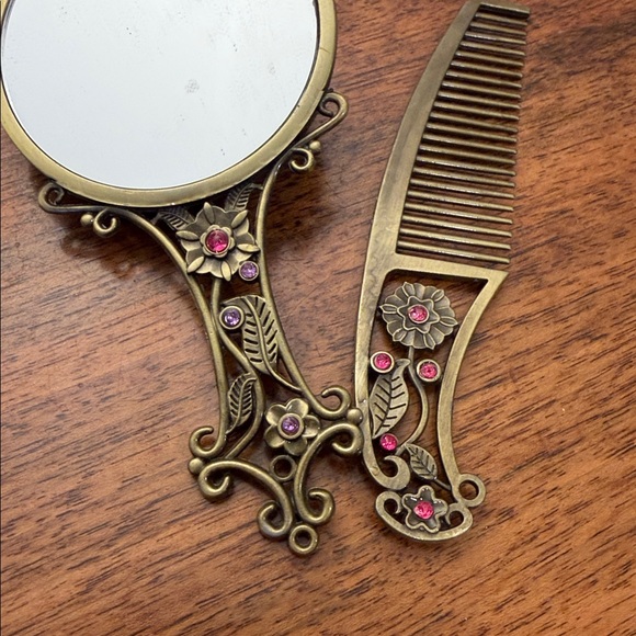 Jeweled Handheld Mirror and Comb Set - Picture 7 of 9